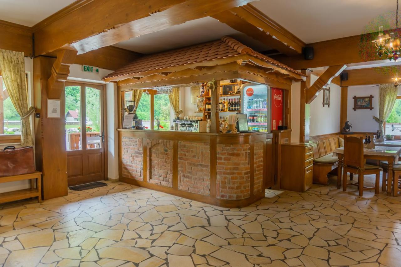 Popasul Craiului Villa Zărneşti Bagian luar foto