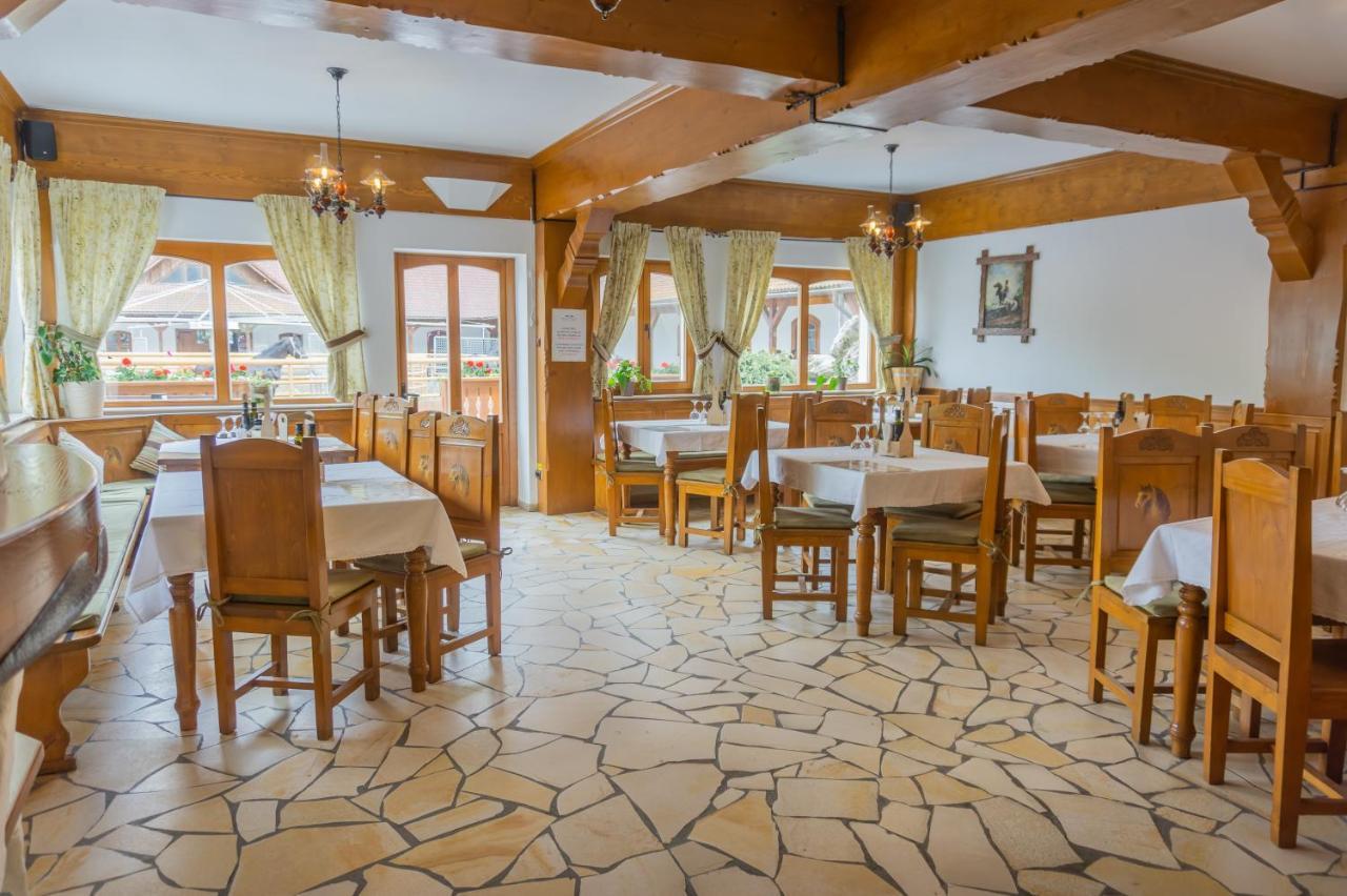 Popasul Craiului Villa Zărneşti Bagian luar foto